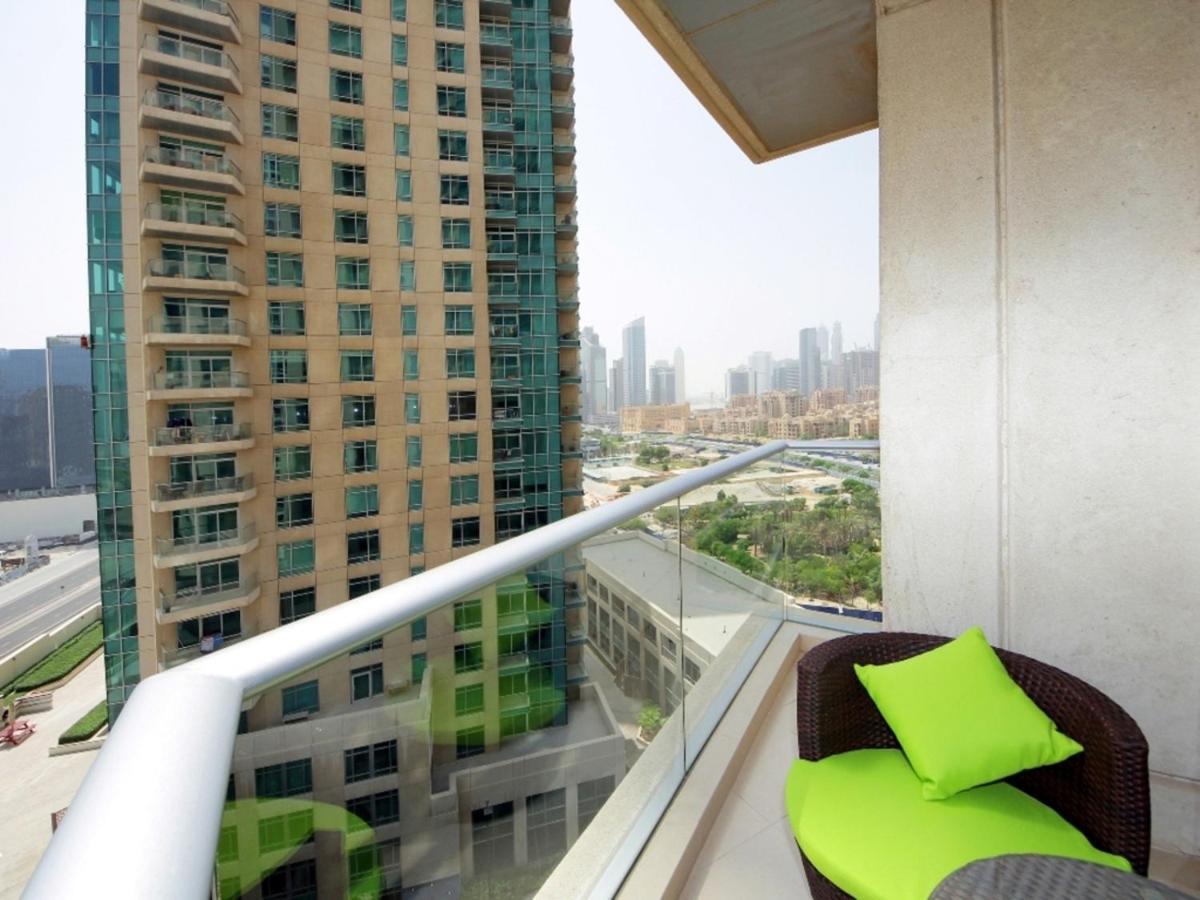 Icon Casa Living - Burj Views Tower Lägenhet Dubai Exteriör bild
